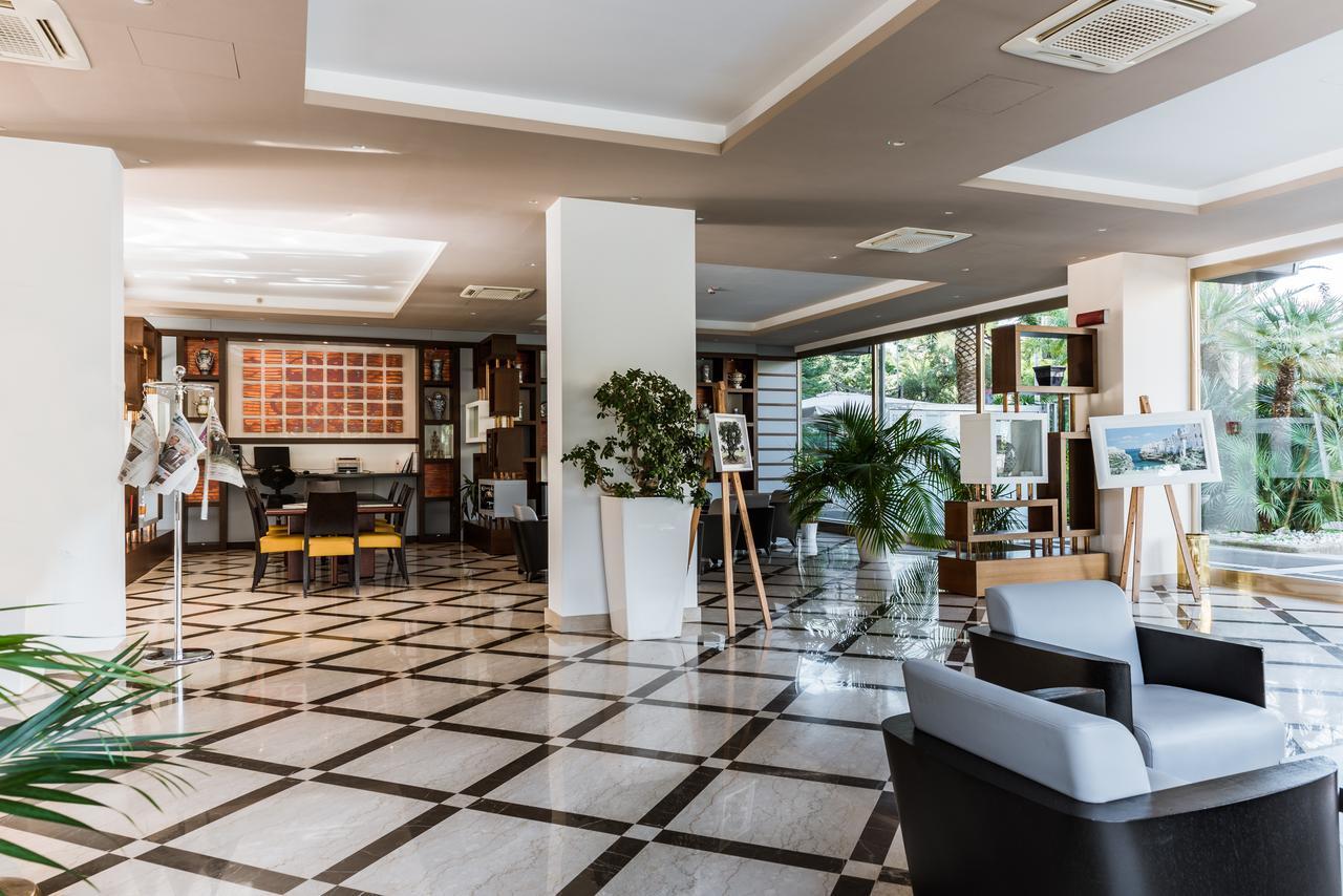 Rondo' Hotel บารี ภายนอก รูปภาพ
