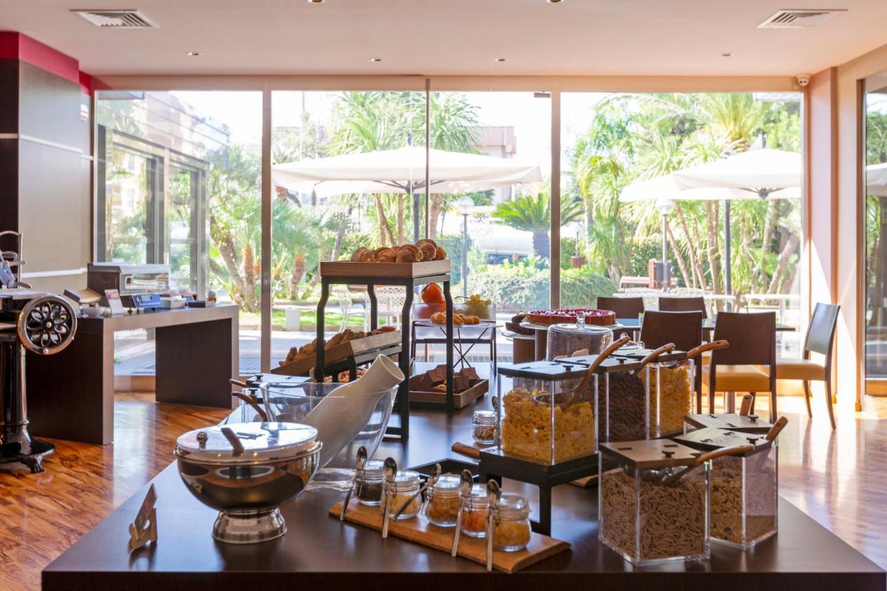 Rondo' Hotel บารี ภายนอก รูปภาพ